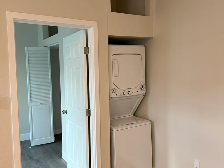 5804B Adeline St #4804B — Photo 6