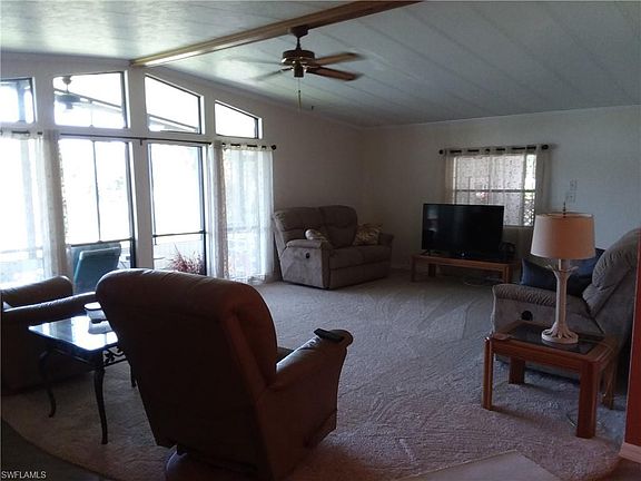 4th image of 28 Queen Palm Dr #28