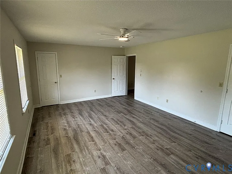 8630 Richmond Rd — Photo 19
