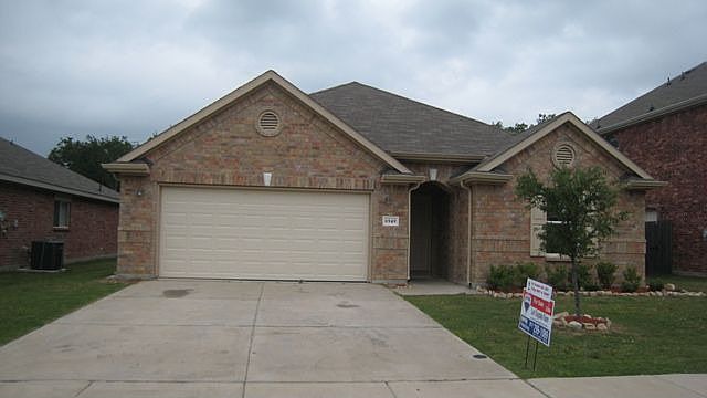 1st image of 2112 Warnford Pl