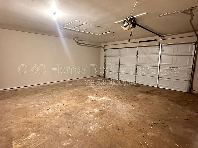 6715 Lyrewood Ln — Photo 19