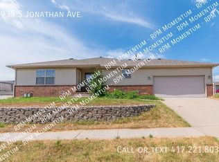 3935 S Jonathan Ave, Springfield, MO 65807