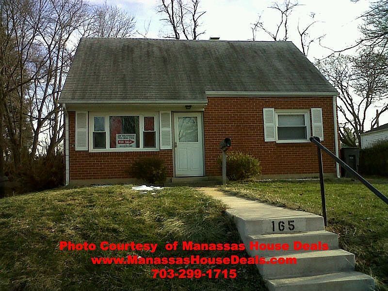 Photo courtesy Manassas House Deals www.ManassasHouseDeals.com 703-229-1715