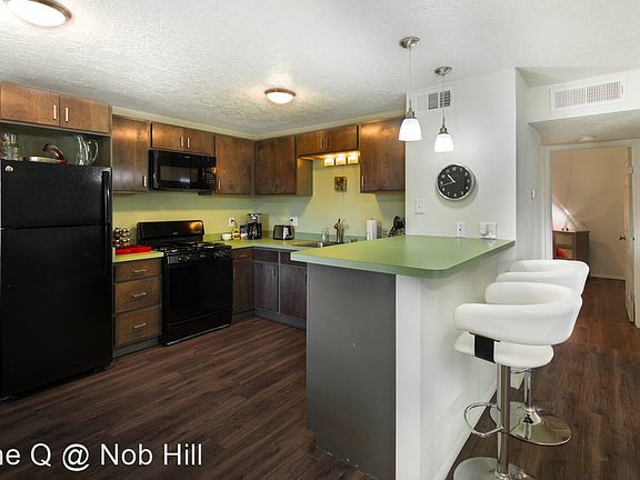 2nd image of 4805 Marquette Ave NE APT 305
