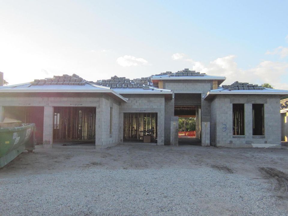 2nd image of 12109 Plantation Way
