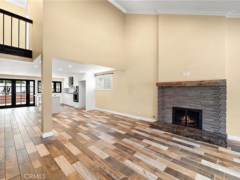 24352 Barbados Dr — Photo 8
