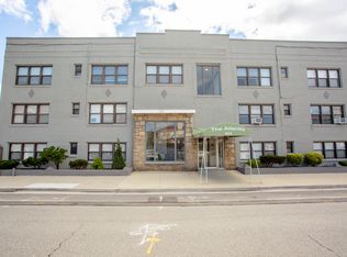 302 E Broadway #1F, Long Beach, NY 11561