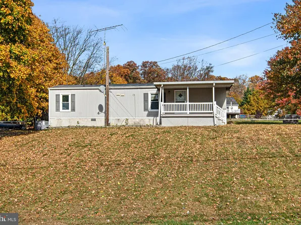 5415 Strasburg Rd, Gap, PA 17527