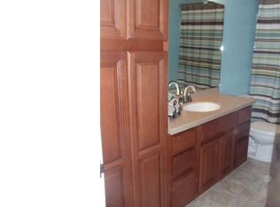 437 Ridgewood Dr, Eastlake, OH