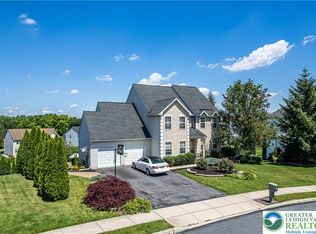 202 McNair Cir, Northampton, PA