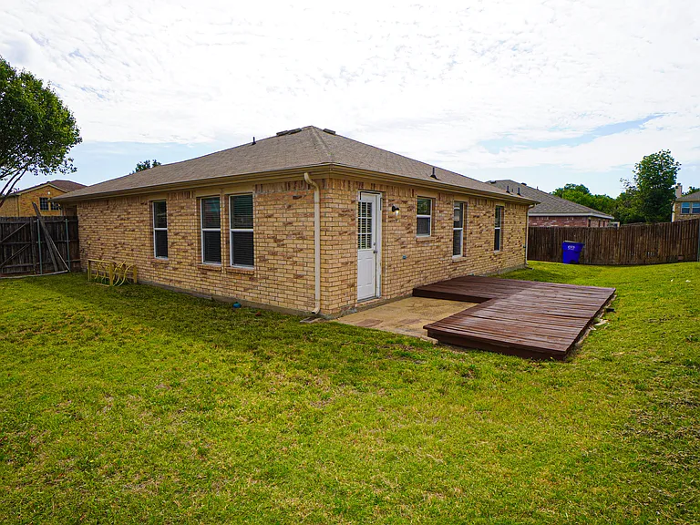 309 Stanford Dr — Photo 25