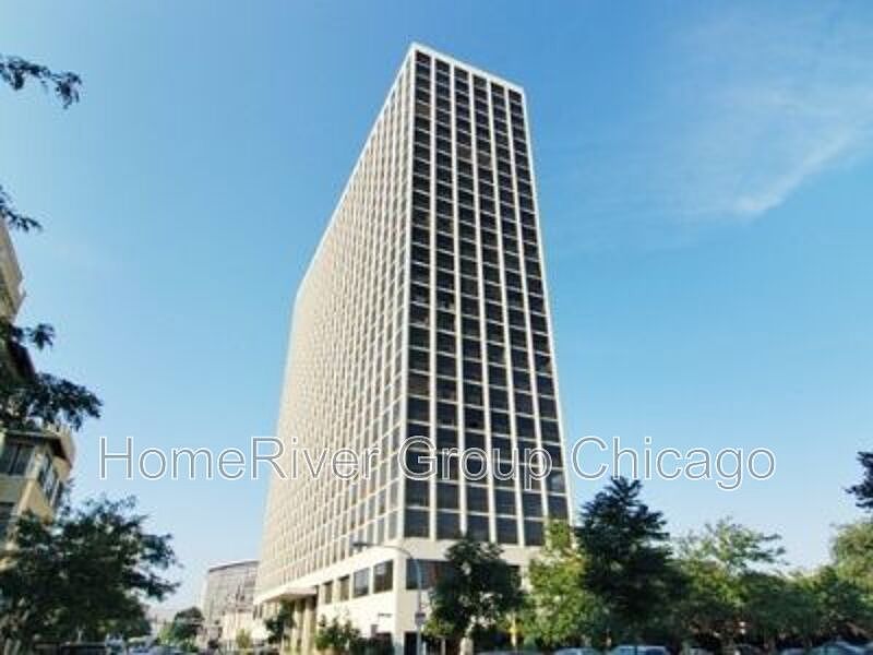 1st image of 4343 N Clarendon Ave APT 2307
