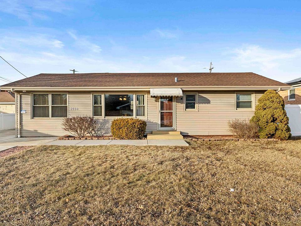 1st image of 5946 W 87th Pl