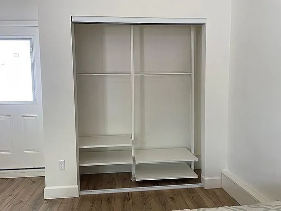 4th image of 16018 Celtic St