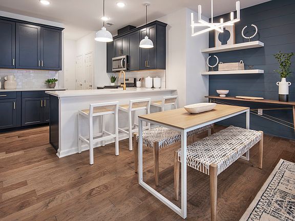 Designer kitchen with countertop seating