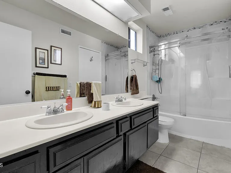 19431 Sherman Way #6 — Photo 23