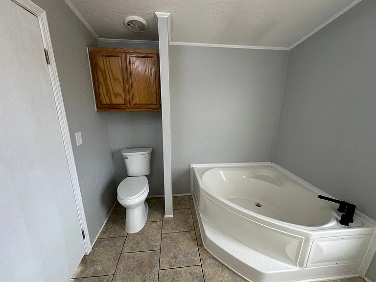 7301 E County Road 62 — Photo 16