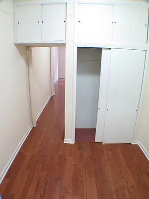 Rented by Glasser Realty LLC | media 9