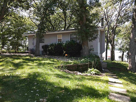 2nd image of 460 252nd Ave
