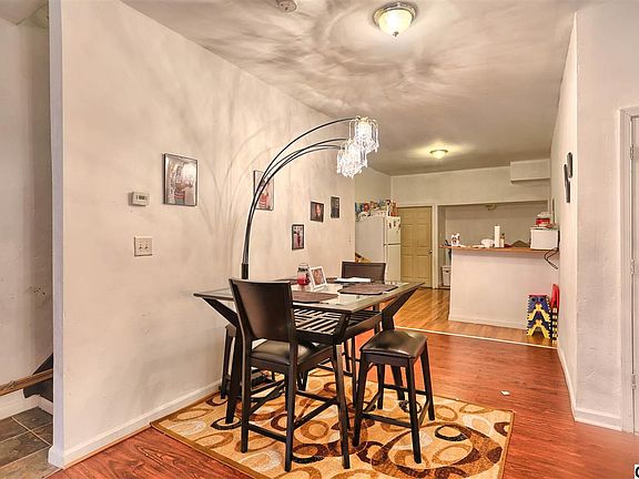 4th image of 117 Balm St