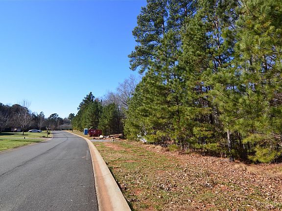 3rd image of 3208 Ashwood Park Dr #299