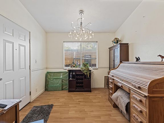 4th image of 9360 N Blackstone Ave Spc 195