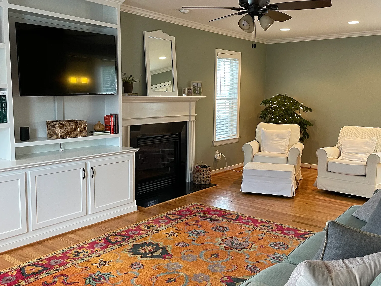 4 bed, 2.5 bath, 1782 sqft, $2,850 — Photo 2