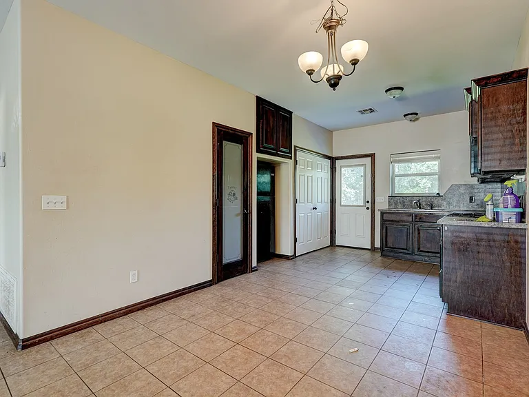 2220 W Utah Ave — Photo 10
