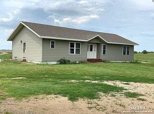 769 N 170th Rd, Bennington, KS 67422