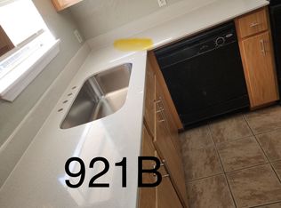 921B NW Summercrest Blvd, Burleson, TX 76028