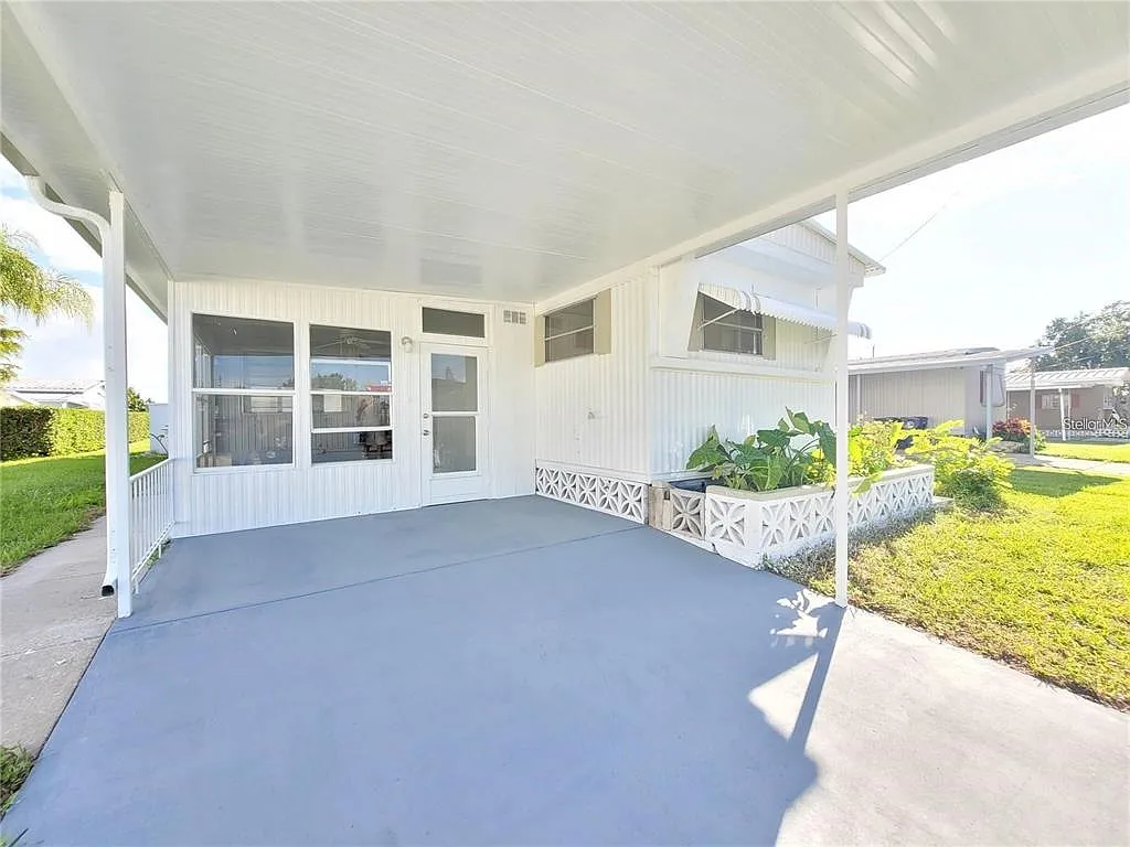3 bed, 1.5 bath, 1667 sqft, $1,800 — Photo 2