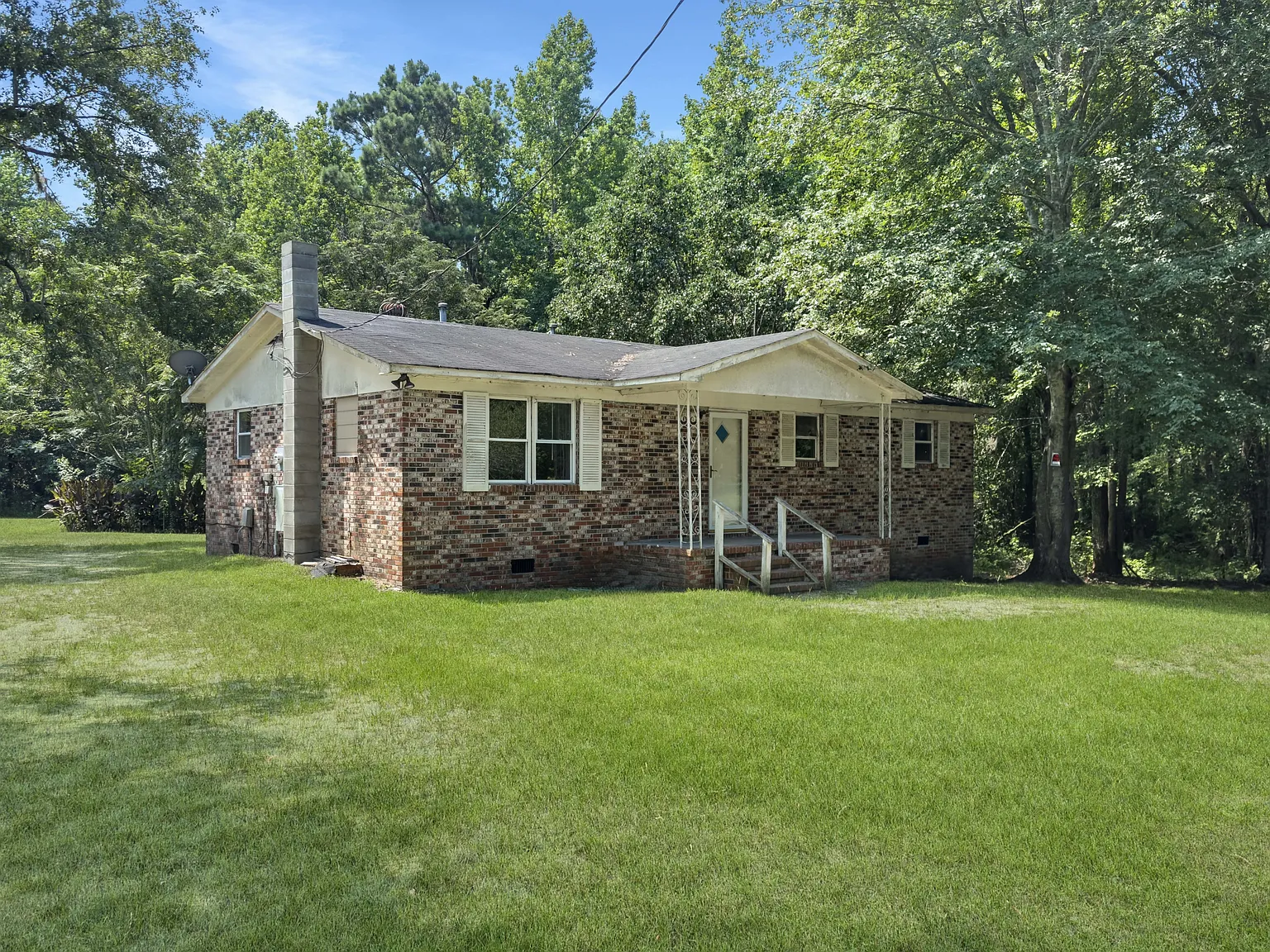 1137 Carter Rd - 1 — Photo 3