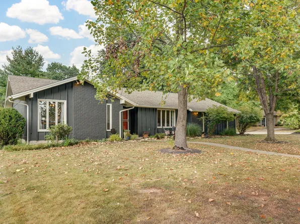 2231 E Meadow Drive, Springfield, MO 65804