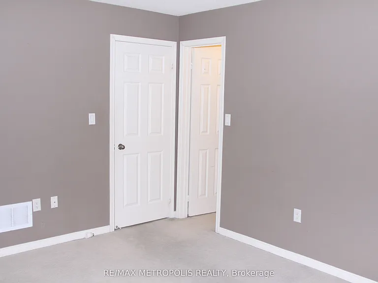 2127 Bur Oak Ave #31 — Photo 8