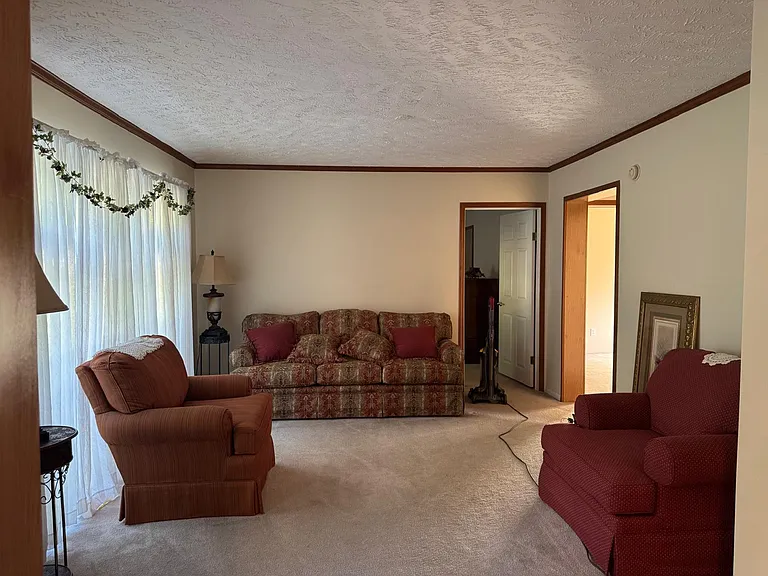 504 Rockingham Rd — Photo 6