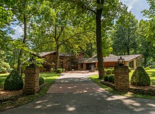 1224 S Jones Spg, Springfield, MO 65809