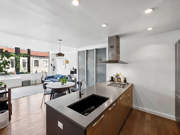 66 Berry St Unit 6D, Brooklyn, NY 11249