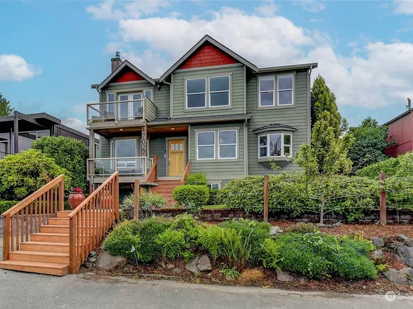 7027 S Lakeridge Drive, Seattle, WA 98178