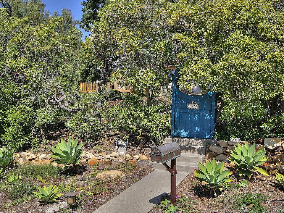 2nd image of 1570 Oramas Rd