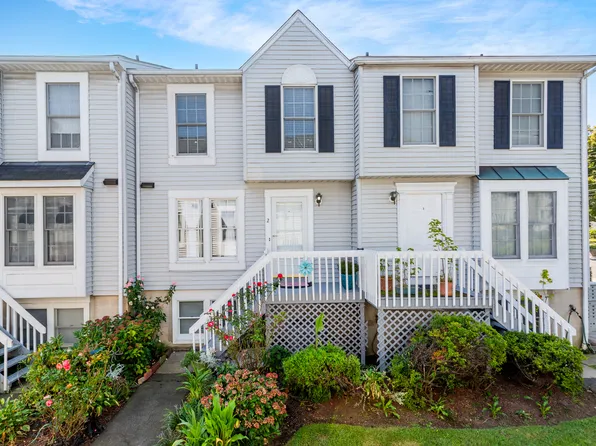 95 Lafayette Street APT 2, Stamford, CT 06902
