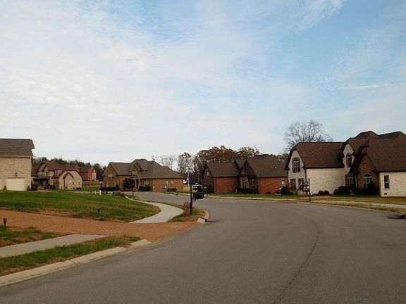 4th image of 811 Stonebrook Dr