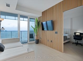 3900 Confederation Pkwy #5511, Mississauga, ON L5B 0M3