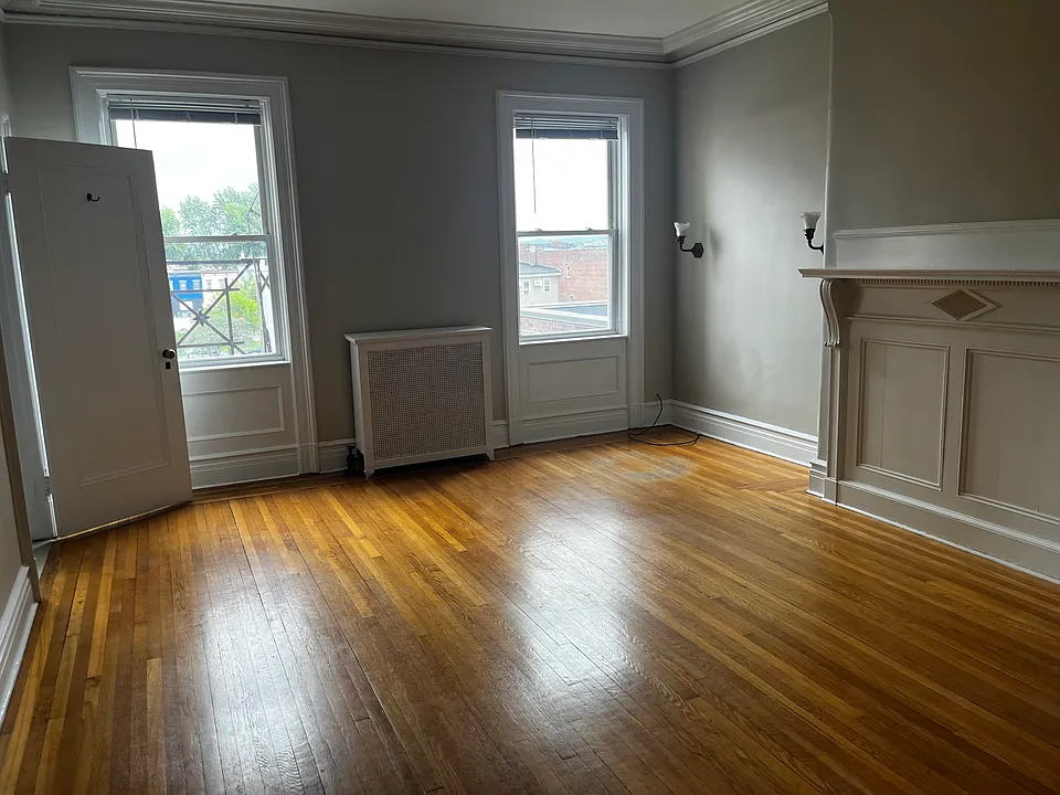 391 State St #3R
