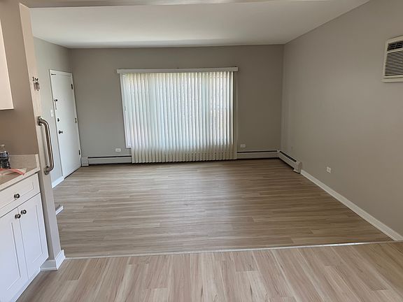 4th image of 7033 99th St #2