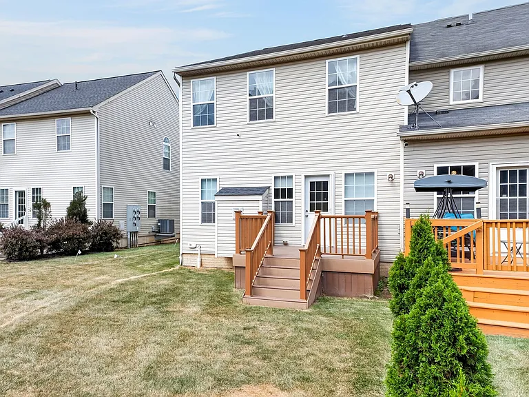 119 River Rock Way #1 — Photo 31