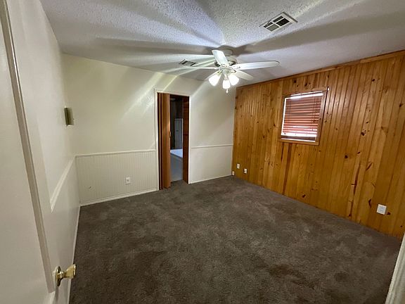 5th image of 4709 SE 23rd St