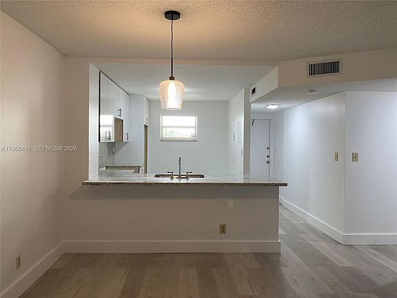 5th image of 1075 Riverside Dr APT 405