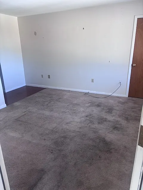 Building Photo - 327 3rd St #42