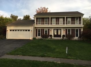 107 Peyton Rd, Sterling, VA 20165