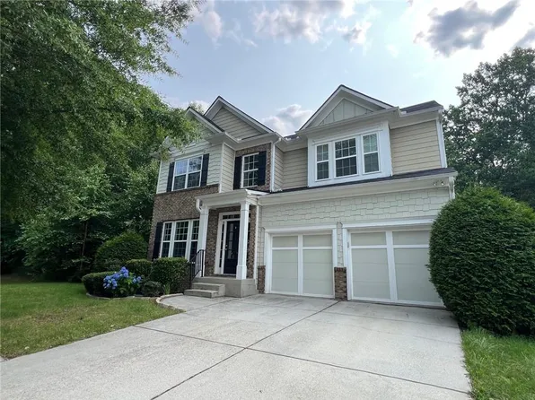944 Reap Ln, Lawrenceville, GA 30043